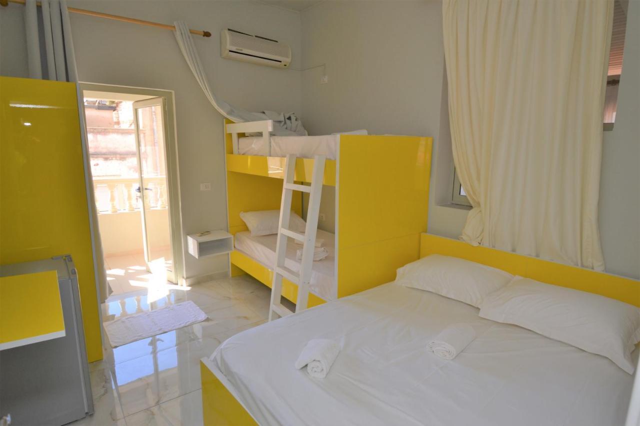 Jonian Central Condos Sarandë Exterior foto